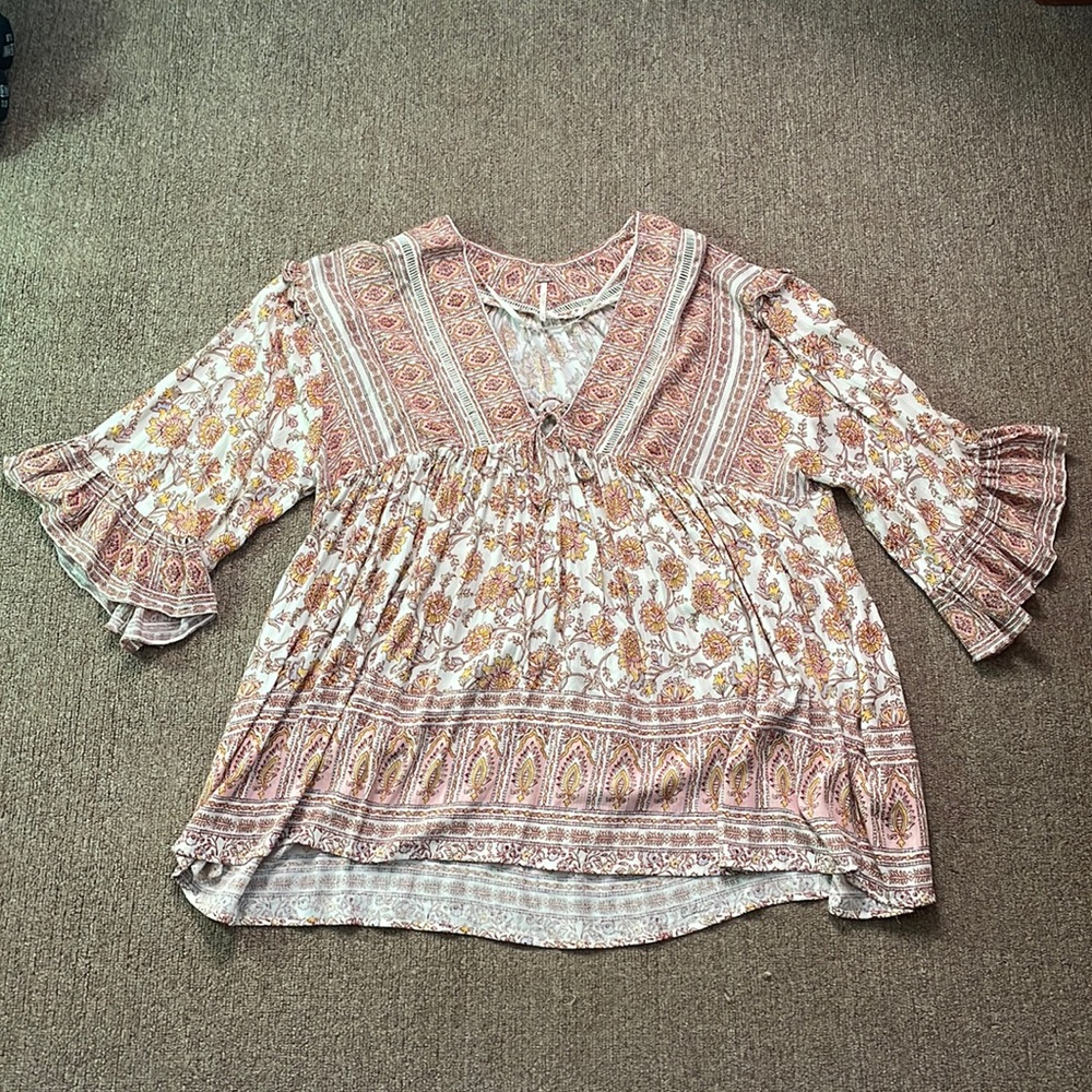 Free People flowy bohemian shirt/tunic, size medium